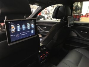 Ampire AMX225 Dual-Monitor Set BMW F11 – Einbau Singen Bodensee