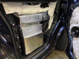 VW T6.1 High-End DSP Soundsystem Einbau – Steg MVW6C Lautsprecher Tür