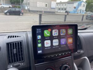 Fiat Ducato Apple CarPlay Alpine Navigation