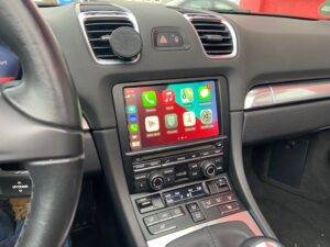 Wireless CarPlay Anzeige im Porsche Boxster 981 Original-Monitor