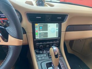 Android Auto Navigation im Porsche 911 Display nach Nachrüstung