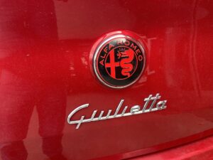 Alpine iLX-702D 7-Zoll Touchscreen im Alfa Romeo Giulietta – Apple CarPlay