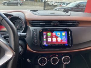 Apple CarPlay Navigation Alpine iLX-702D im Alfa Romeo Giulietta