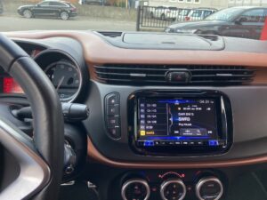 Alpine iLX-702D Cockpit Alfa Romeo Giulietta – Einbauergebnis Gesamtansicht