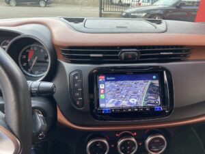 Alpine iLX-702D Einbau Alfa Romeo Giulietta – 2-DIN Schacht Fertigstellung