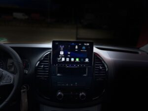 Android Auto auf dem Alpine iLX-905D Display im Mercedes Vito W447
