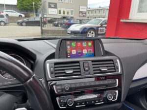 Apple CarPlay im BMW 2er F22 nachgerüstet