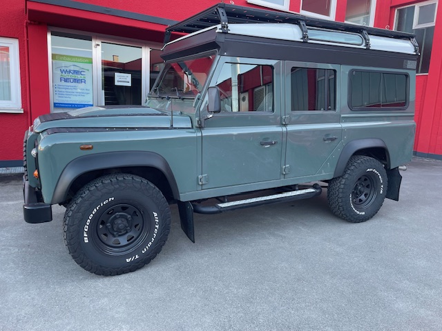 Land Rover Defender CarPlay Autoradio und DSP Soundsystem Nachrüstung