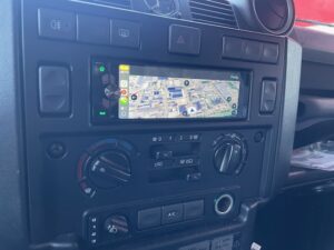 Google Maps im Land Rover Defender nach Autoradio Nachrüstung