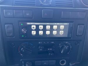 Ampire cpr060 im Land Rover Defender