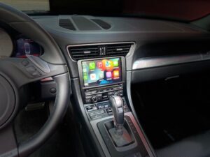 Google Maps via CarPlay im Porsche 911 Turbo Display