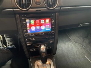 Wireless Apple CarPlay Verbindung im Porsche Cayman 987.2