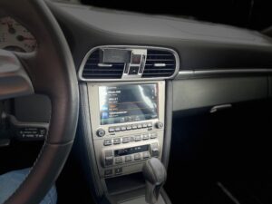 PCCM Plus Display CarPlay Menü im Porsche 911 997
