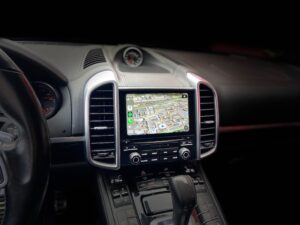 CarPlay Google Maps Porsche Cayenne PCM 4.0 Display