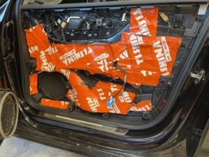 Türverkleidung Audi A4 B9 Avant Lautsprecher Dämmung Media Service Hochrhein