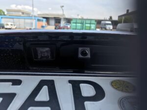 Griffleisten-Kamera VSC-ME15 in der Heckklappe des Mercedes S205 Kombi