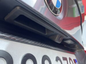 BMW M4 F82 Griffleistenkamera im Heckdeckel – Rückfahrkamera Nachrüstung in OEM-Optik