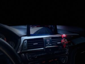 BMW M4 Rückfahrkamera nachrüsten – Kameraansicht im originalen BMW Monitor