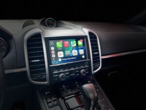 Cayenne Turbo CarPlay nachrüsten – AMPIRE Interface LDS-PCM31-MINI im Einsatz, Einbau Bodensee
