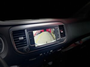 Automatische Kameraansicht beim Rückwärtsgang im Dethleffs Campster Werks-Display